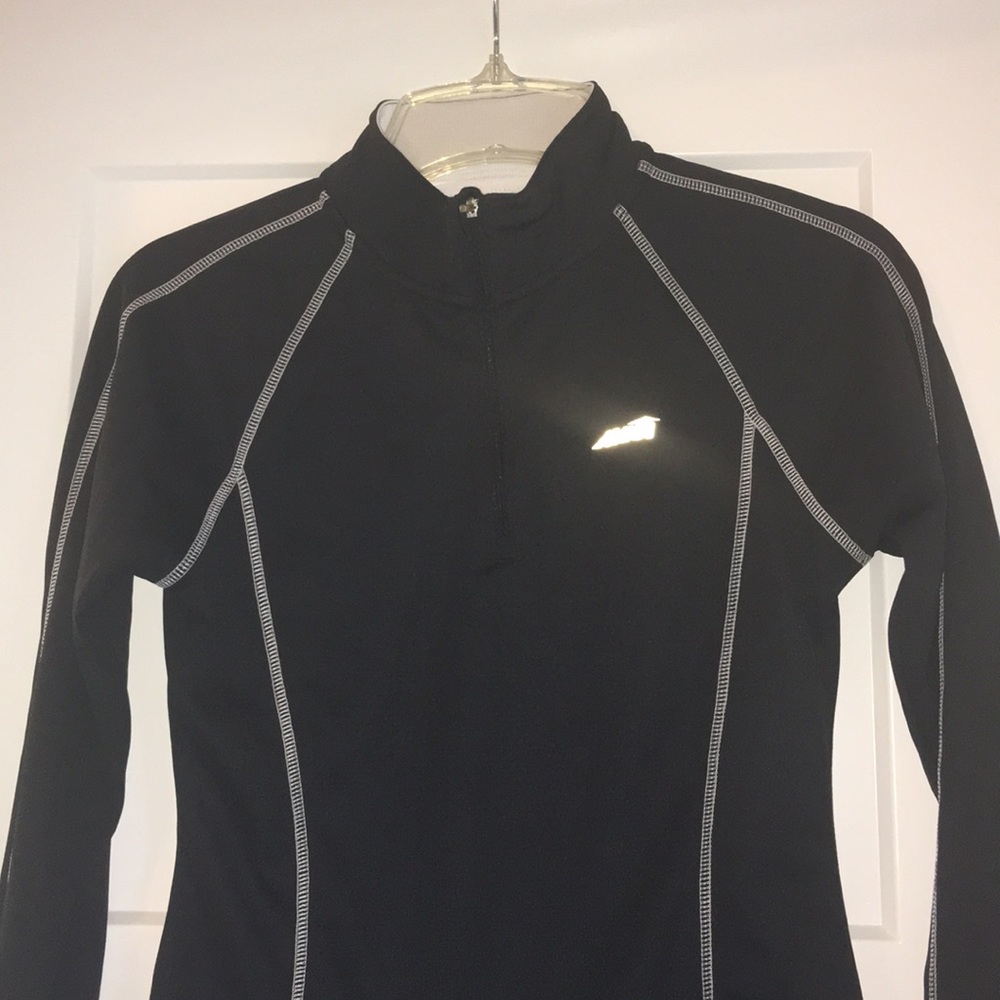 Black Avia long sleeved workout top